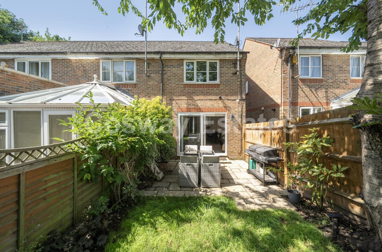 Earl Close, N11, London